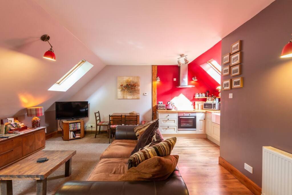 The Beeches Studio, Highlands Of Scotland Newtonmore Eksteriør billede