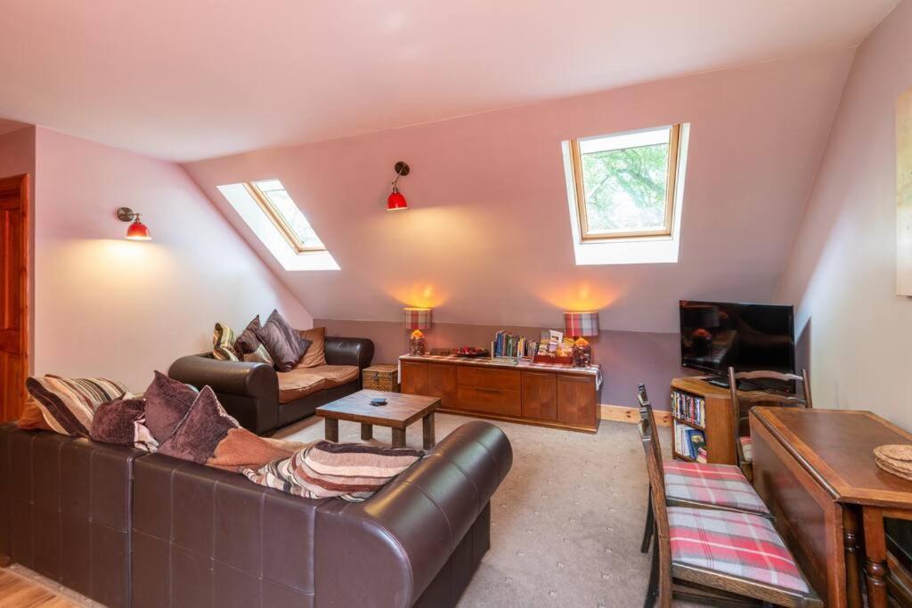 The Beeches Studio, Highlands Of Scotland Newtonmore Eksteriør billede