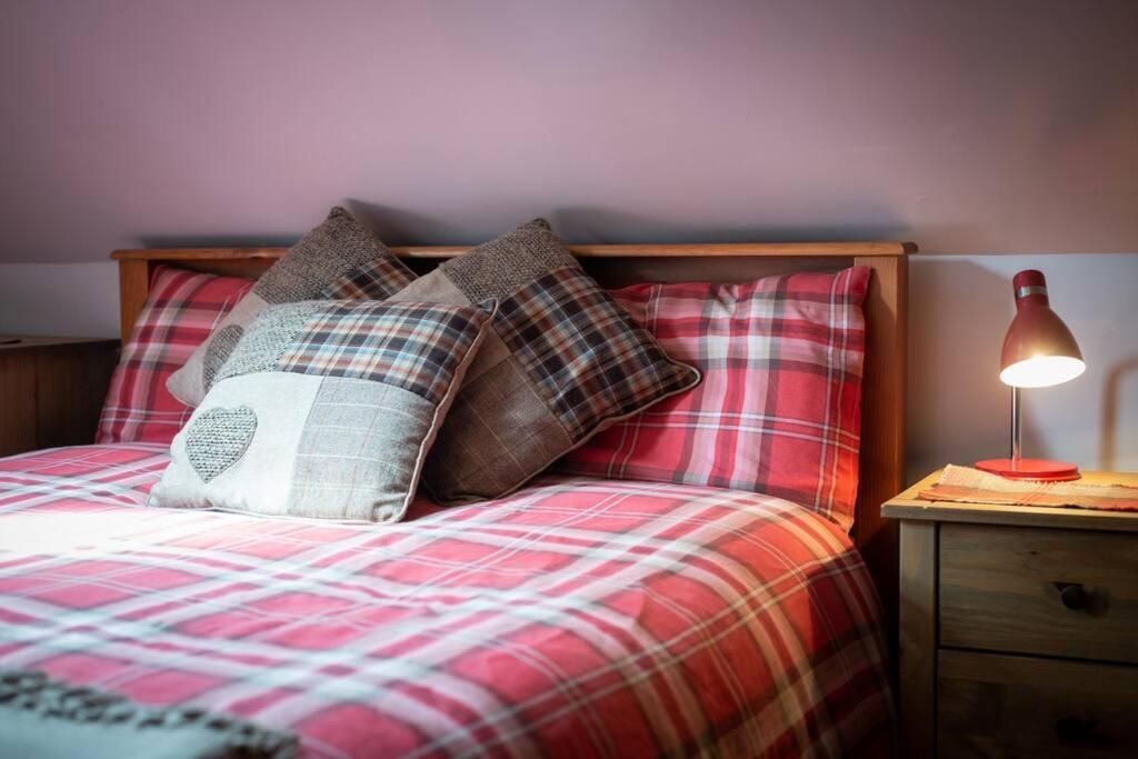The Beeches Studio, Highlands Of Scotland Newtonmore Eksteriør billede